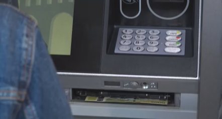 Paga mesatare bruto shkon në 84 mijë lekë! Bankierët dhe IT, profesionet më të paguara këtë vit