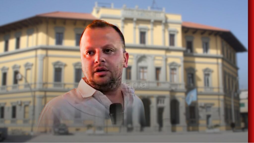 Pas dorëheqjes së Ermal Dredhës, Elis Halili zgjidhet kryetari i Bashkisë Vlorë