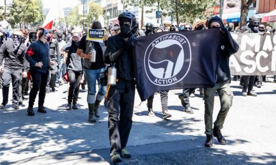 Pas Trump, Kryeministri i Hungarisë vendos të shpallë Antifa-n e ekstremit të majtë si organizatë terroriste