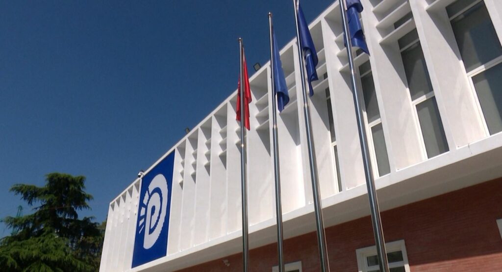 PD ankimoi certifikimin e zgjedhjeve/ Ja kur do të mbahet seanca në Kolegjin Zgjedhor