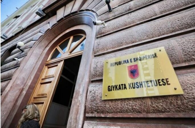 PD paditi “Diellën”, hidhet shorti për relator në Gjykatën Kushtetues