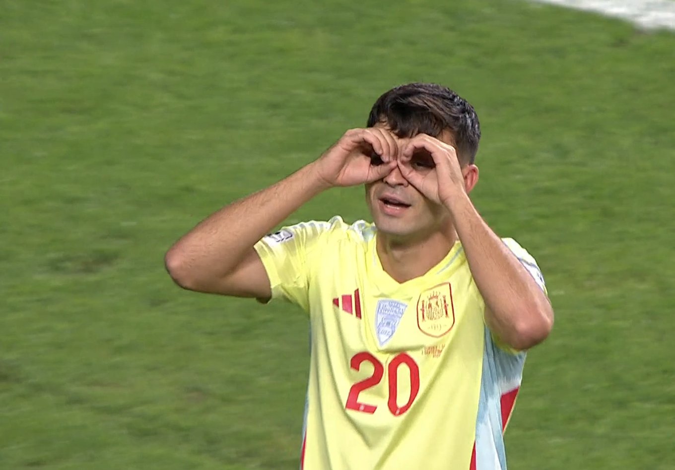 Pedri tregon që është mesfushori më i mirë i momentit në botë, gol magjik kundër Turqisë (video)