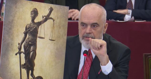 “Për të amnistuar korrupsionin”/ Drafti i Kodit Penal, reagon gazetari: Tentativë për të mbyllur gojën e medias së lirë