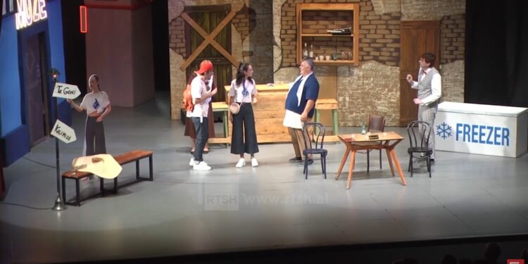 Përfundon ‘Koko Fest’, triumfon teatri ‘Aleksandër Moisiu’, Durrësi rrëmben pesë çmime në festival