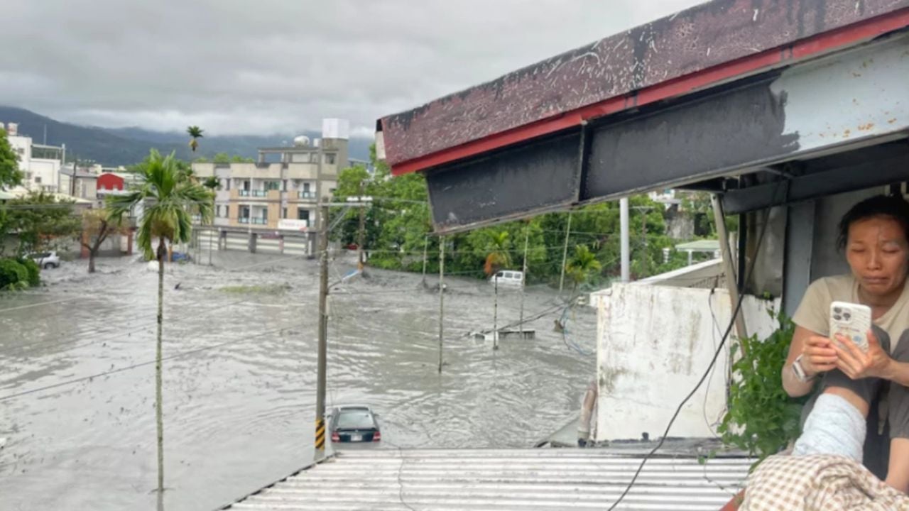 Përmbytje e rrëshqitje masive dheu nga tajfuni Ragasa në Tajvan, autoritete raportojnë 14 viktima dhe 30 të zhdukur