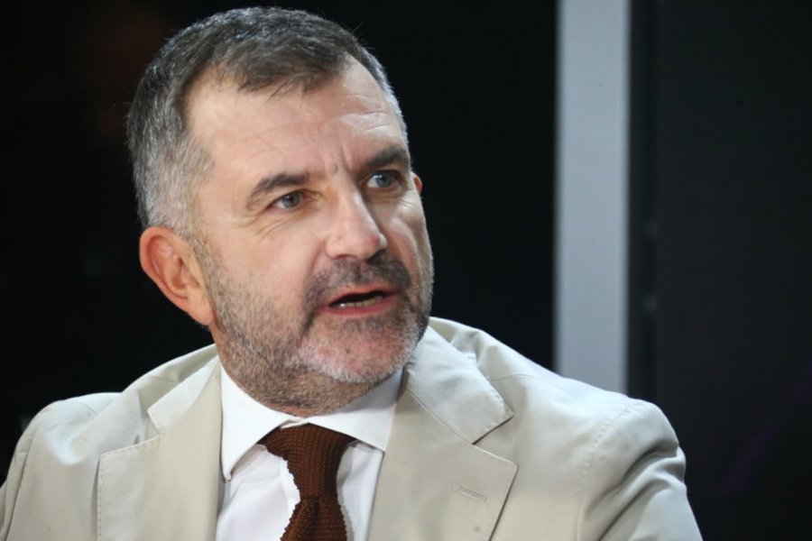 ‘Po thërmohet miti 20 vjeçar’ Bushati: Gjyqi në Hagë po fillon rishkrimin e historisë mbi rolin e liderëve të UÇK-së