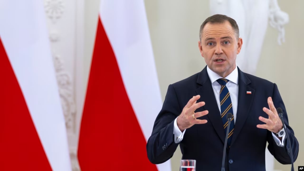 Polonia zgjat mbrojtjen për refugjatët ukrainas, por kufizon mbështetjen