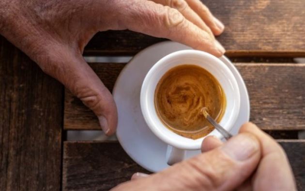 Pse kafeja shkakton nervozizëm dhe ankth tek disa njerëz? Ja disa arsye