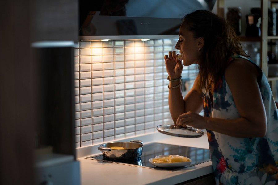 Pse na merr uria në darkë? Ja çfarë ndodh me trupin