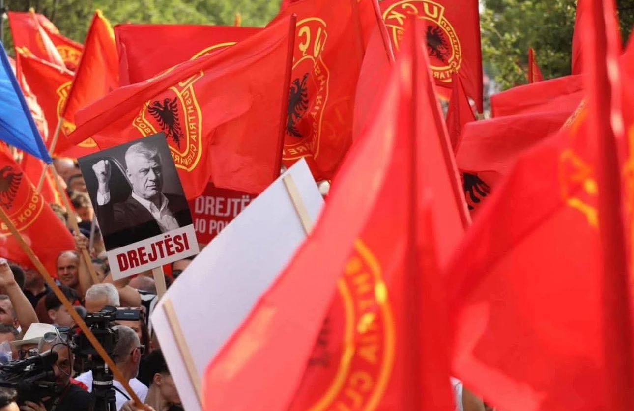 Qindra shqiptarë protestojnë sot në Hagë, Rama publikon pamjet: Drejtësi pra drejtësi, për Kosovën dhe Çlirimtarët e Saj