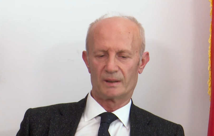 Rakipi: Shpifja nuk i bën dëm Shqipërisë, por gazetarët duhen mbajtur nën kërcënim penal