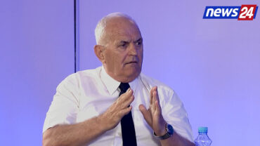 Rama 4/ “Jetojmë në diktaturë”, Ndregjoni: S’ka opozitë e as media të lirë, demokracinë e ka kapur për fyti Rilindja