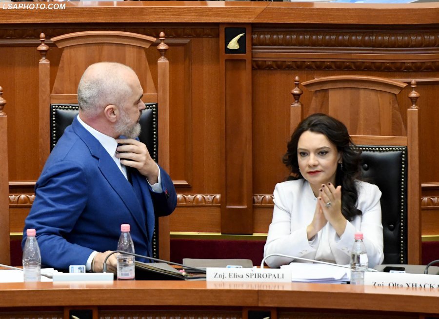 Rama ‘flak’ Spiropalin nga drejtimi i Kuvendit, emëron Niko Peleshin