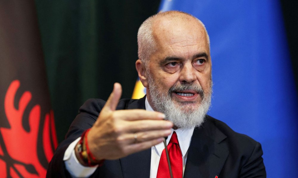 Rama “frikëson” punonjësit e shtetit që “rrinë në karrige”: E pagëlltitshme ç’më panë sytë me historinë e marrëveshjes me Emiratet