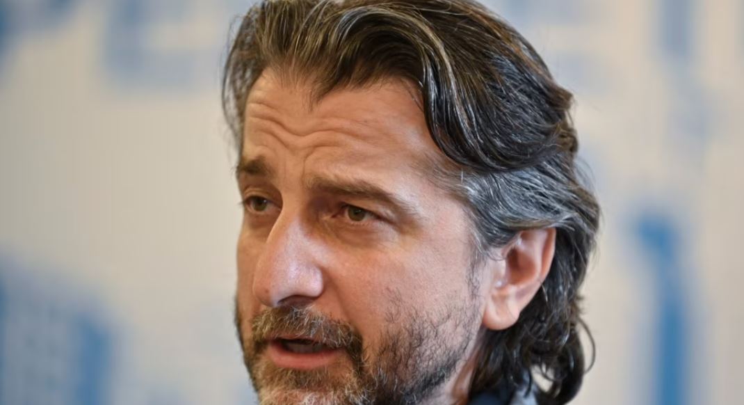 Rama liron nga pagesa e transportit urban disa kategori, shoqëria civile e vlerëson si “vendim elektoral”