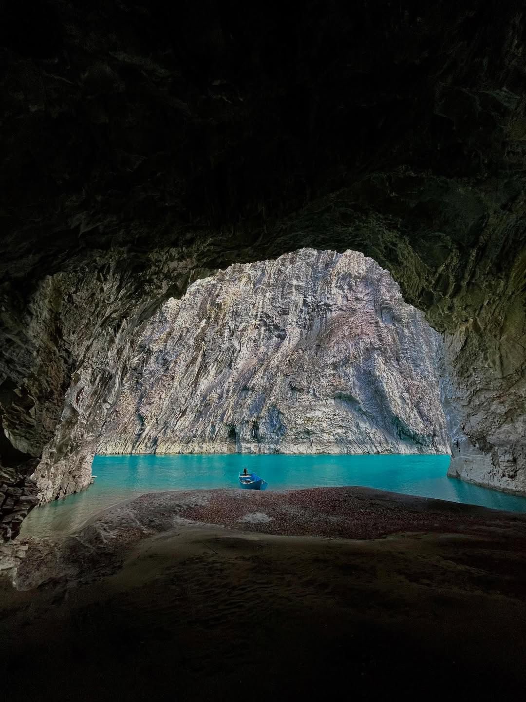 Rama ndan pamje nga Liqeni i Komanit dhe Lumi i Shalës: “Tajlanda e Europës” që magjeps turistët