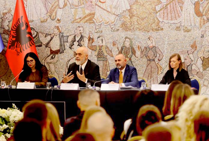 Rama paralajmëron arkitektët dhe ndërtuesit, 10 vite burg për ndërtim pa leje dhe sekuestrim banese, si kryeministri…