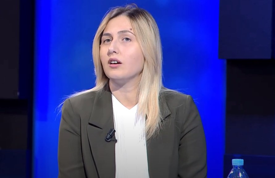 “Rama po instalon ‘Republikën e Censurës’”/ Media, dhe fjala e lirë reagon deputetja: Është kthyer në teatër propagande