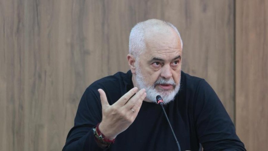 Rama prezanton Ministren e re të Shëndetësisë: Ka spikatur si akademike, si mjeke dhe si drejtuese