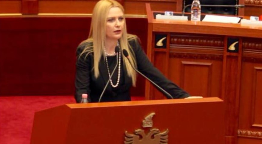 Reagon Mesila Doda: “Unë jam deputete e opozitës dhe PDIU-së , nuk u konsultova për grupet parlamentare