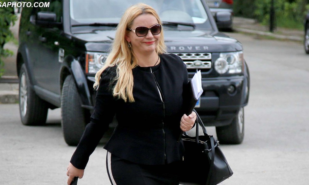 Rikthehet ‘anonimi’ Nesti Angoni që denoncoi Veliajn, kallëzon Albana Vokshin, po a do hetojë SPAK?