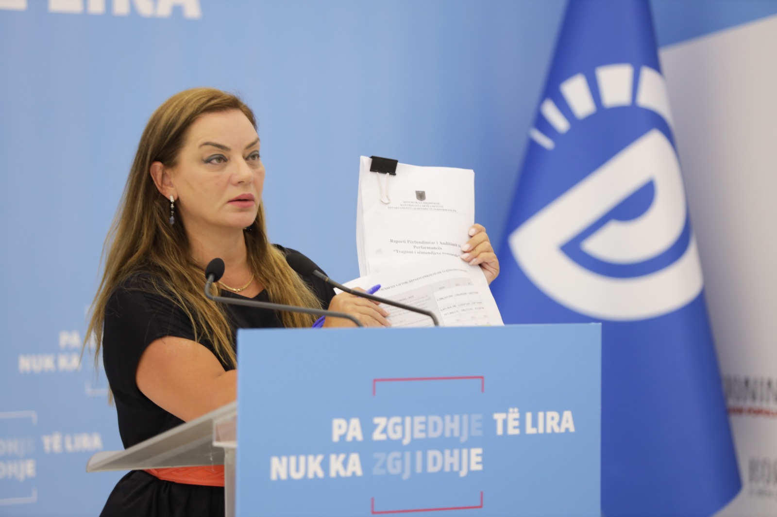 Rishfaqet “Nesti Angoni”, kallëzon në SPAK Albana Vokshin dhe familjen e saj: Pastruan paratë e korrupsionit