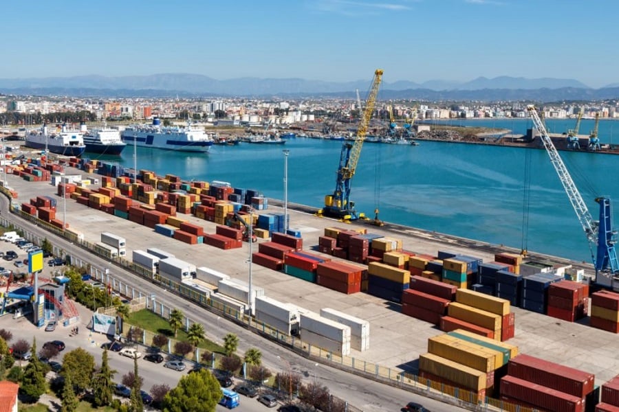 Rritja ekonomike 3.5%/ Ndikuan pagat e administratës, bujqësia dhe industria në rënie të ndjeshme