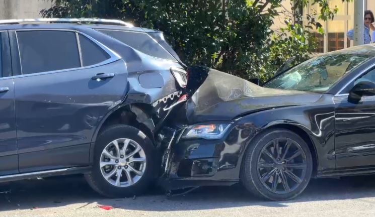 Rruga e kthyer në “pistë garash”/ Aksident i rëndë në Shkodër, plagoset rëndë një grua, gjendja e saj paraqitet…