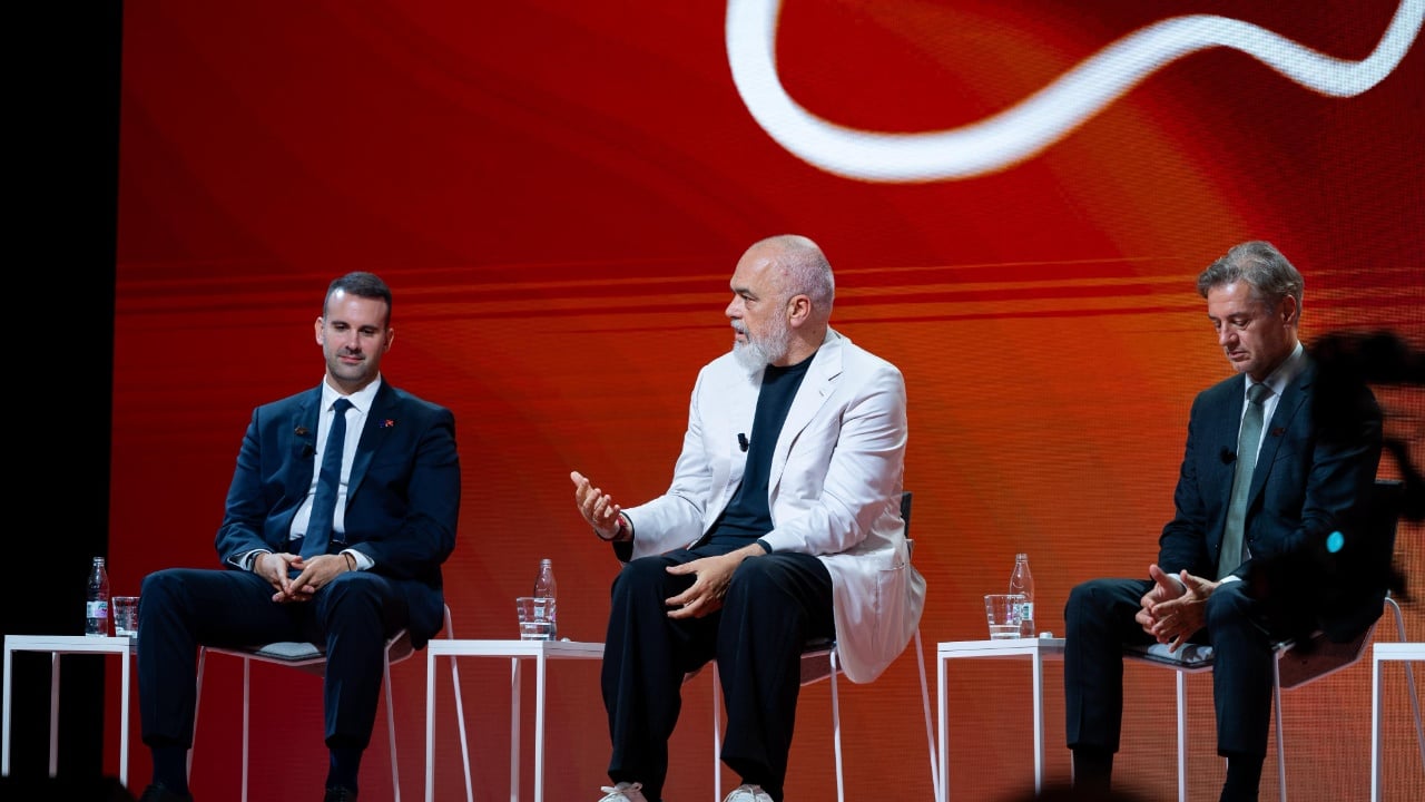 Samiti i BLED/ “Një sekondë”, Rama-moderatores: Nuk pres asnjë sekondë! Jam këtu për të folur