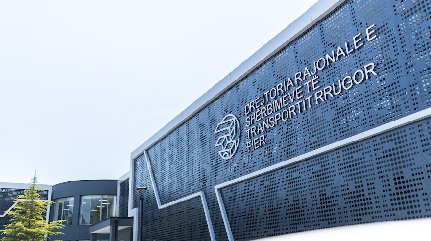 Shpërdorim detyre dhe korrupsion në Drejtorinë Rajonale të Shërbimeve të Transportit Rrugor Fier, procedohen 7 zyrtarë dhe 3 qytetarë