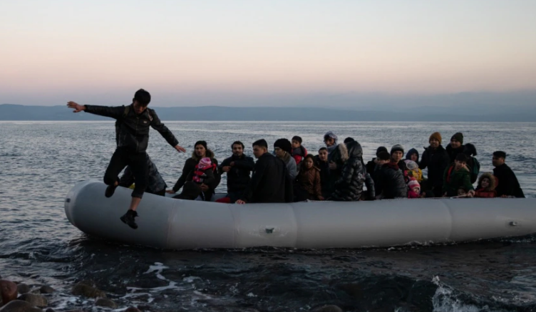 Shpërthim i fluksit të emigrantëve në Kretë, në një ditë mbërrijnë mbi 80 refugjatë