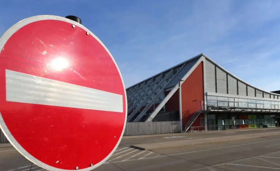 Shqiptari rezervon dy fluturime njëkohësisht, por i humbet të dyja