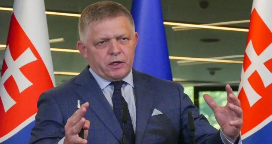 Sllovakia miraton ligjin që njeh vetëm dy gjini dhe kufizon adoptimin