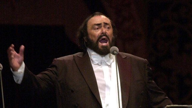 Sot përkujtohet Luciano Pavarotti, tenori që i dha botës një zë të pavdekshëm