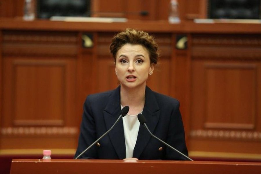 Specat e bllokuar në Slloveni/ Xhixho: Shqipëria europiane që Rama u premtoi shqiptarëve, rrezik edhe për të tjerët