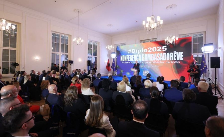 SYRI TV/ Rama thirrje shërbimit diplomatik, Rama: Fokusohuni te anëtarësimi në BE