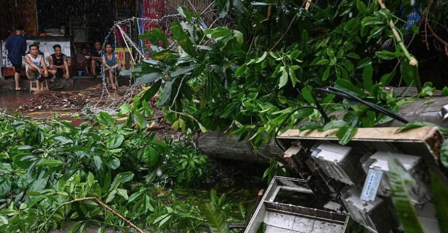 Tajfuni “Bualoi” godet Vietnamin, 8 të vdekur dhe 17 të zhdukur