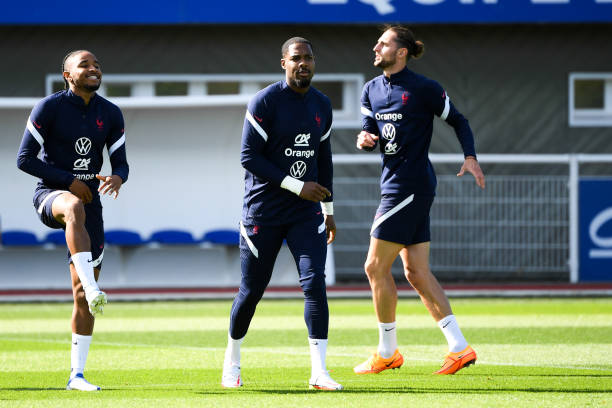 Tare blindon Milanin, Nkunku, Rabiot e Odogu kuqezi