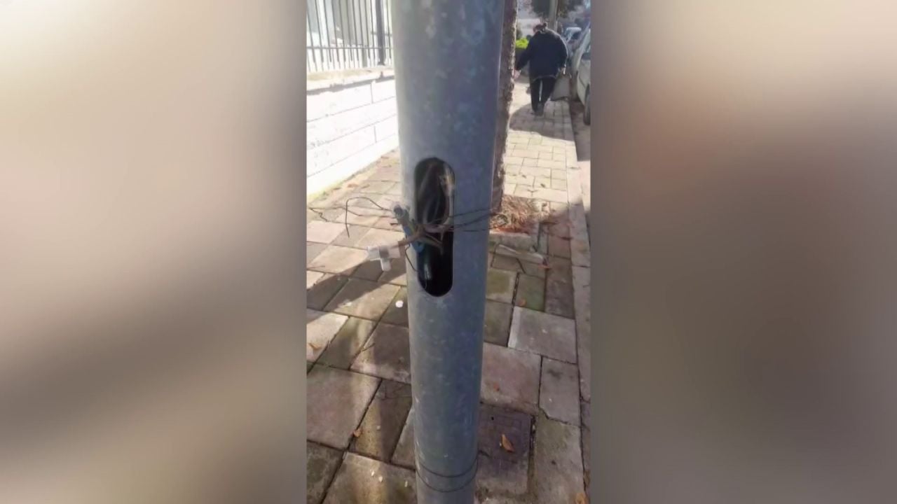 Të rrezikuar në rrugë, çfarë duhet bërë në rastet kur shikoni shtylla të dëmtuara?