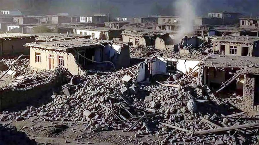 Tërmeti i fortë në Afganistan, shkon në 622 numri i viktimave, rreth 1500 të plagosur