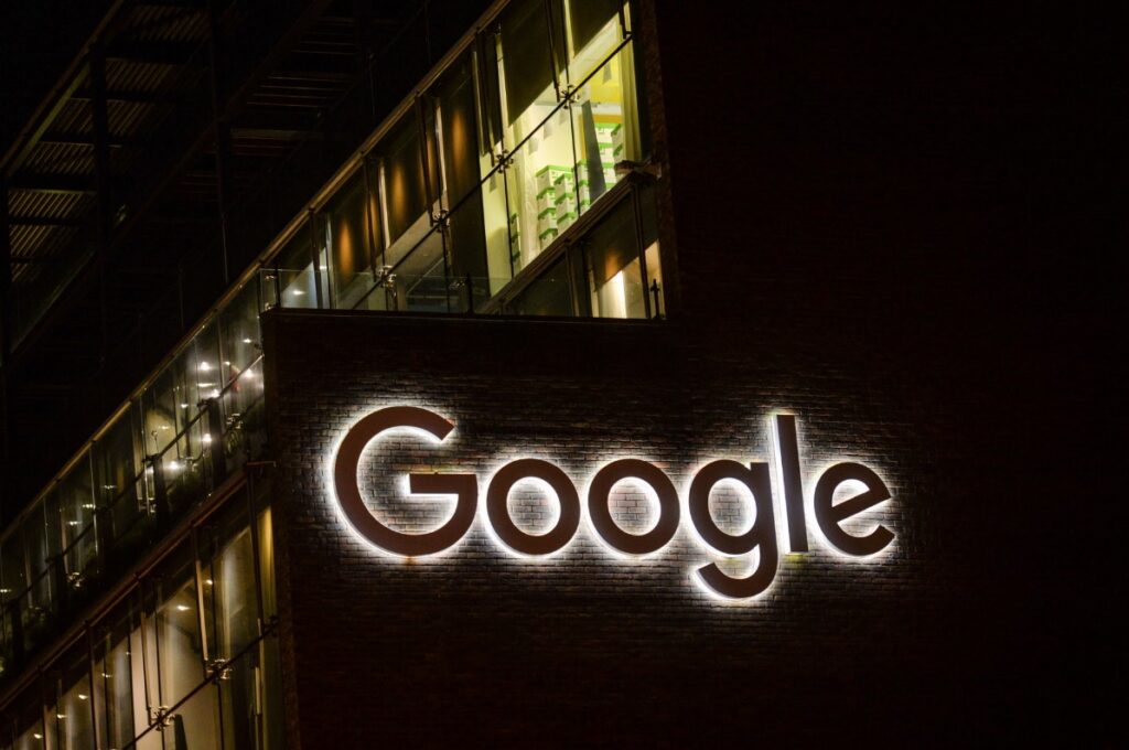 Thuajse 3 miliardë euro! Bashkimi Europian i vë gjobën e majme Google