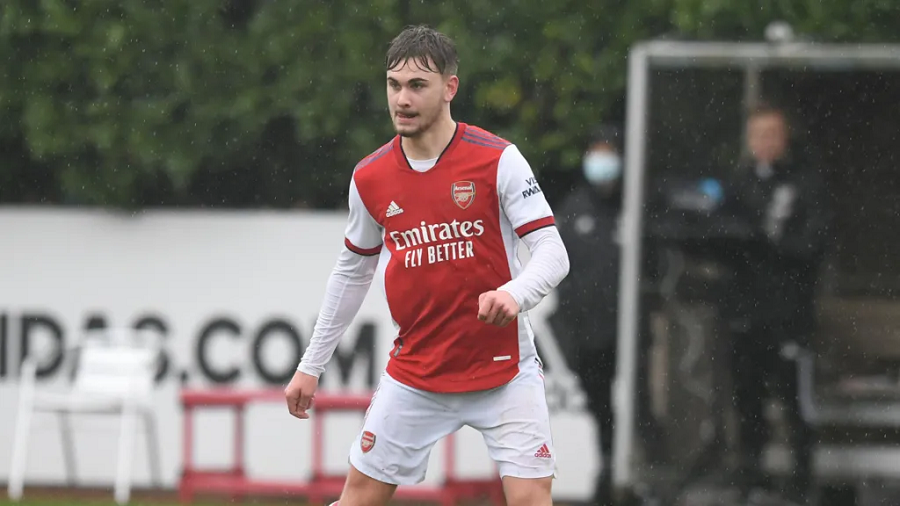 Tragjedi në Angli, futbollisti pëson dëmtim në kokë gjatë ndeshjes dhe përfundon në koma artificiale