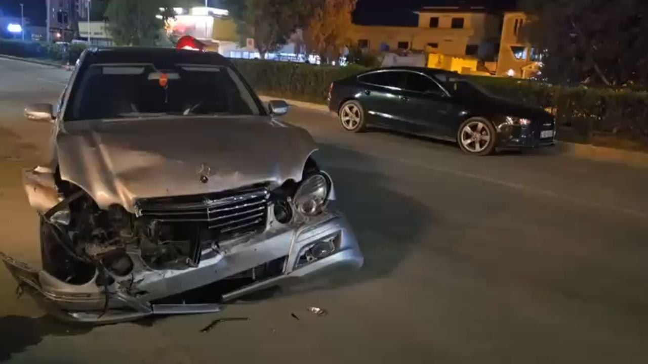 Tre shoferë të dehur shkaktojnë përplasjen e 4 makinave në Vlorë, një vajzë e plagosur