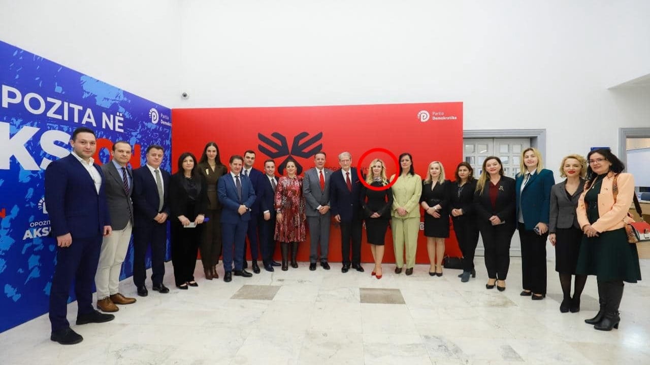 U emërua në krye të QSUT, Paparizo u prit në zyrë nga Sali Berisha