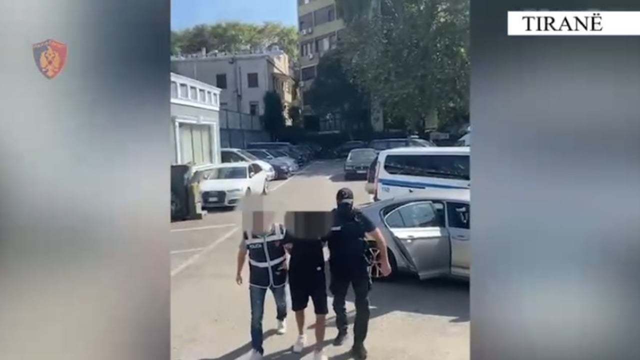 U kap ‘mat’ duke marrë një pako me kanabis nga posta, arrestohet 20-vjeçari, në kërkim porositësi