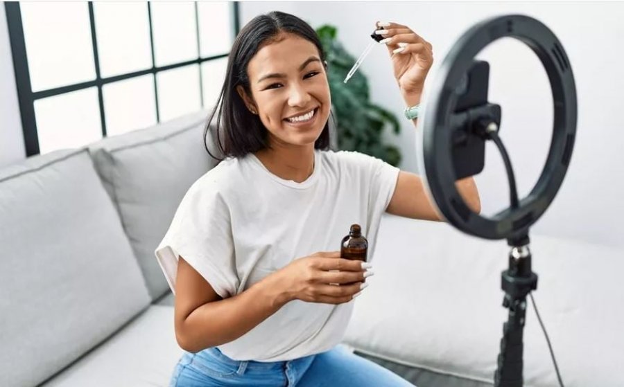 Vaji i lashtë që premton mrekulli në mediat sociale, kur ai bëhet i rrezikshëm?