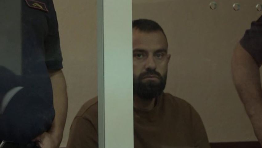 Valter Bami thyen masën e arrestit shtëpiak/ U kap nga policia në një makinë ku ishte pasagjer