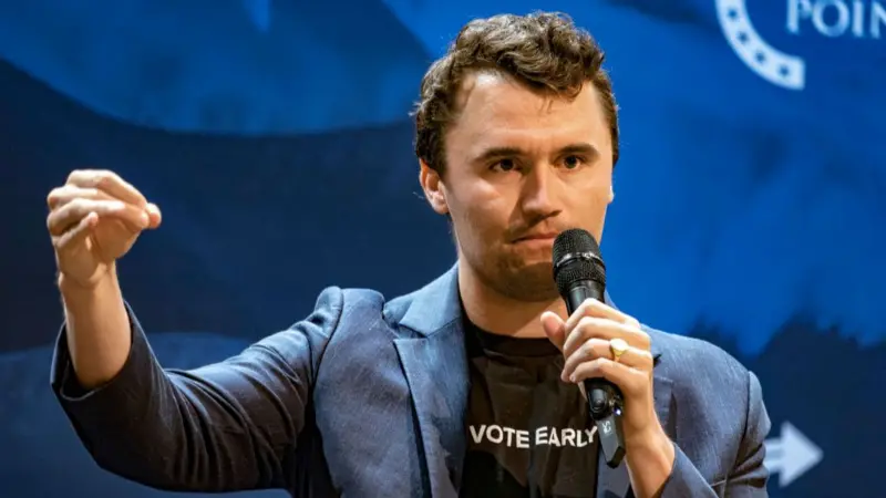 Vazhdon kërkimi për vrasësin e Charlie Kirk, Trump thotë se është një ‘moment i errët për Amerikën’