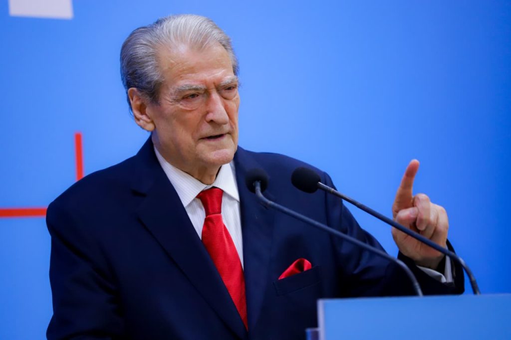 “Veliaj refuzoi pazarin me Ramën”, Berisha: Përzgjedhja e Ogertës nga Rama për ta djegur përfundimisht