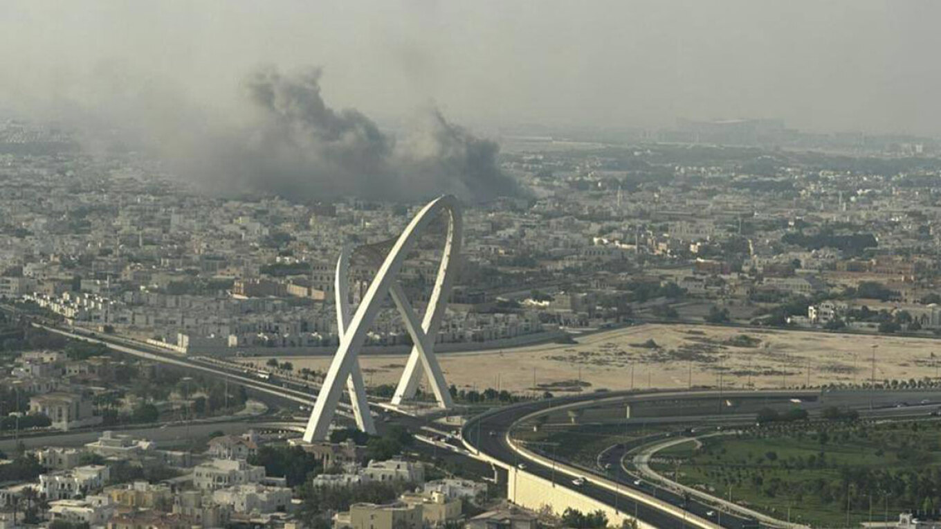 VIDEO/ Izraeli sulmon zyrtarët e Hamasit në Katar, raportohet për shpërthime